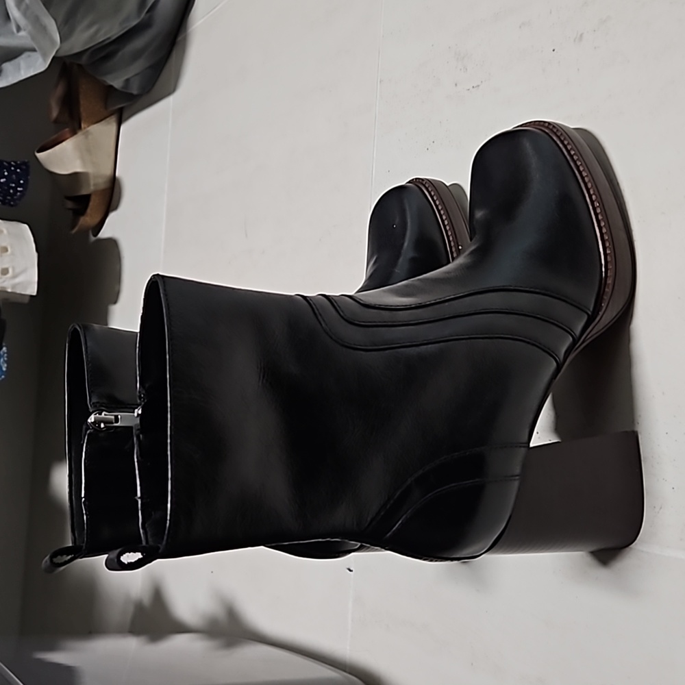 NWOT NINE WEST Women's Donad Mid Calf Boot black 8.5